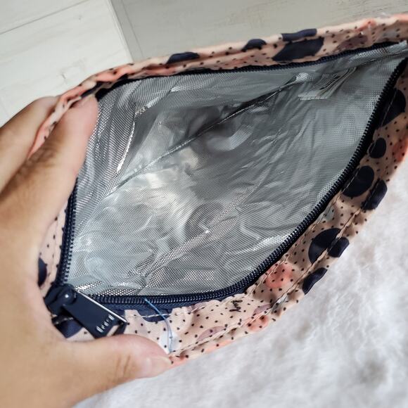 Lug Insulated Pouch NWOT - Picture 3 of 4